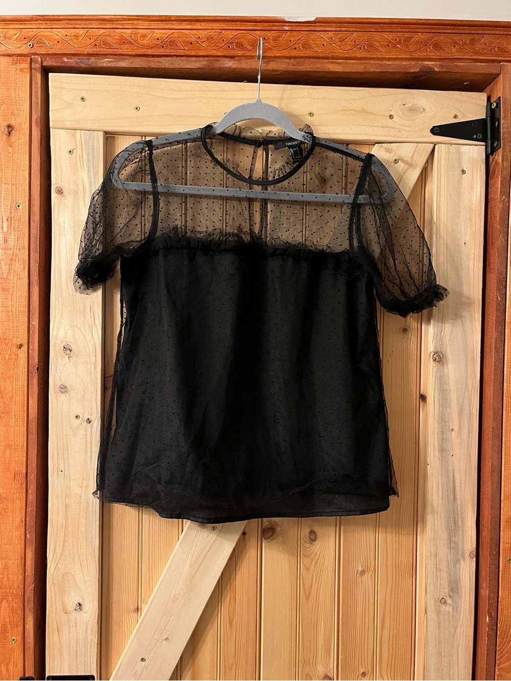 LIKE NEW✨ F21 Sheer Polka Dot Black Short Sleeve Blouse
